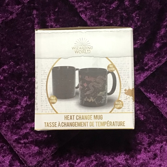 Colour Changing Rainbow Harry Potter Hogwarts Mug - Picture 2 of 4